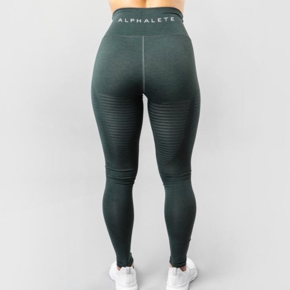 Alphalete green leggings